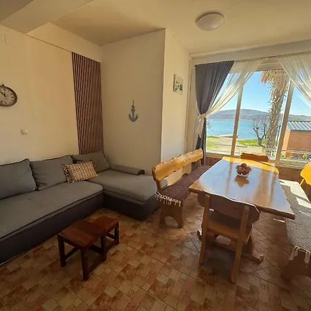 Apartment Apartments By The Sea Seline, Paklenica - 6528 Seline